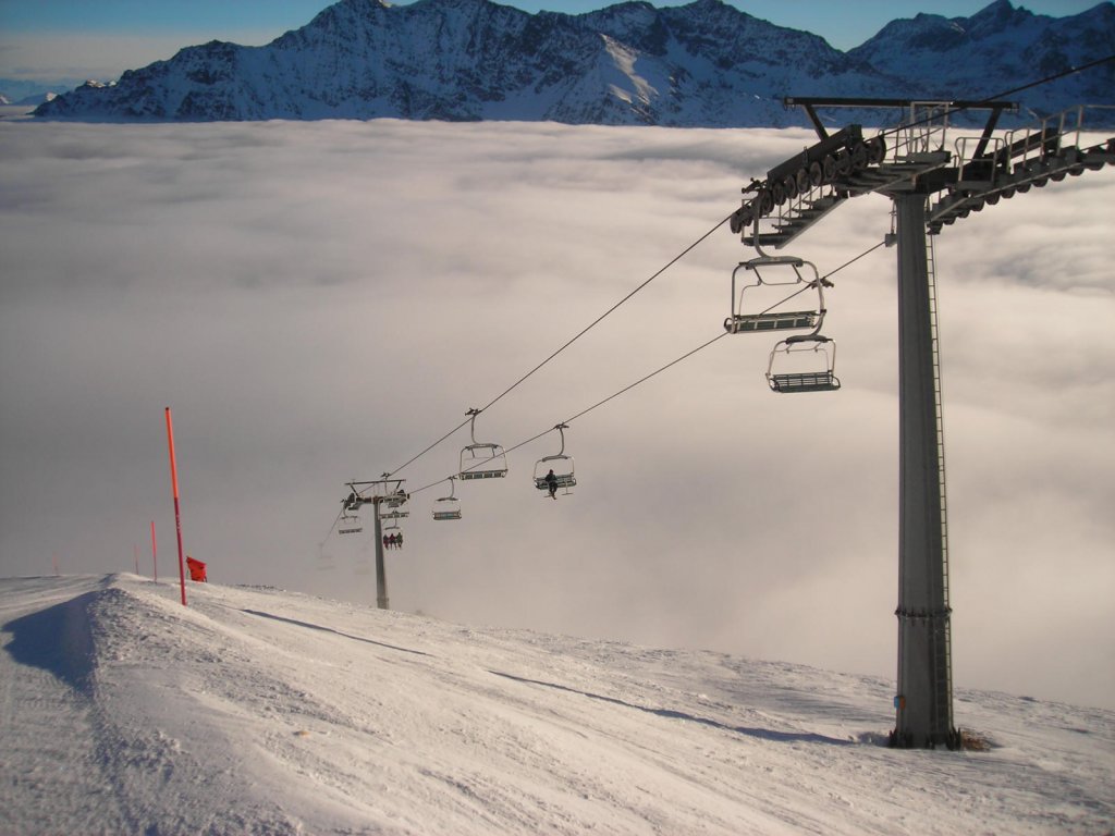 LA THUILE - Poca neve e temperature alte, slitta la stagione dello sci